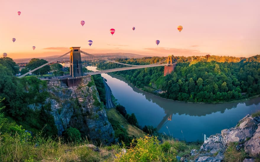 Hot air balloons over Clifton Suspension Bridge at sunrise, Bristol