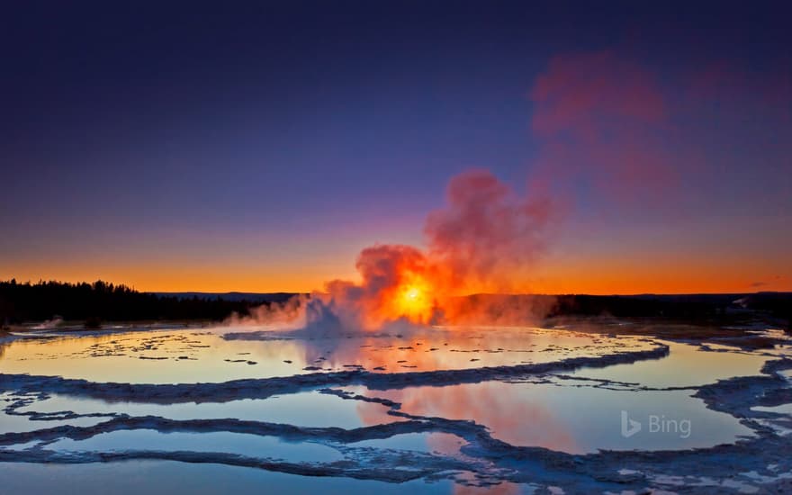 Great Fountain Geyser, Yellowstone National Park, Wyoming